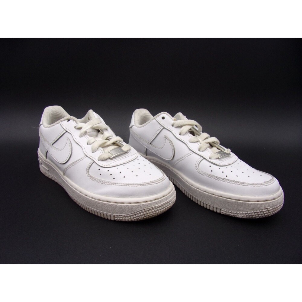 For @allyfish5 Nike Sneakers - Picture 3 of 9
